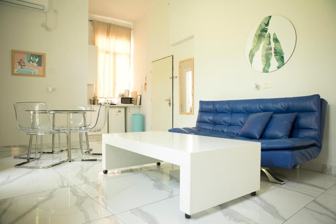 Bauhaus Stylish Apartments - By Bookiz Tel-Aviv Extérieur photo