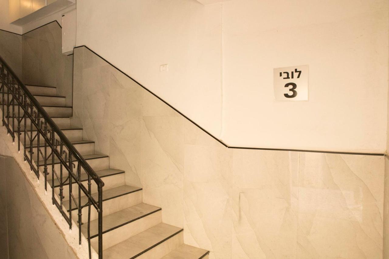 Bauhaus Stylish Apartments - By Bookiz Tel-Aviv Extérieur photo